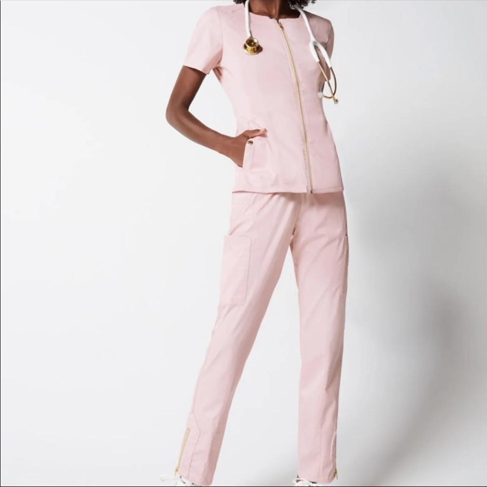 JAANUU Scrub set